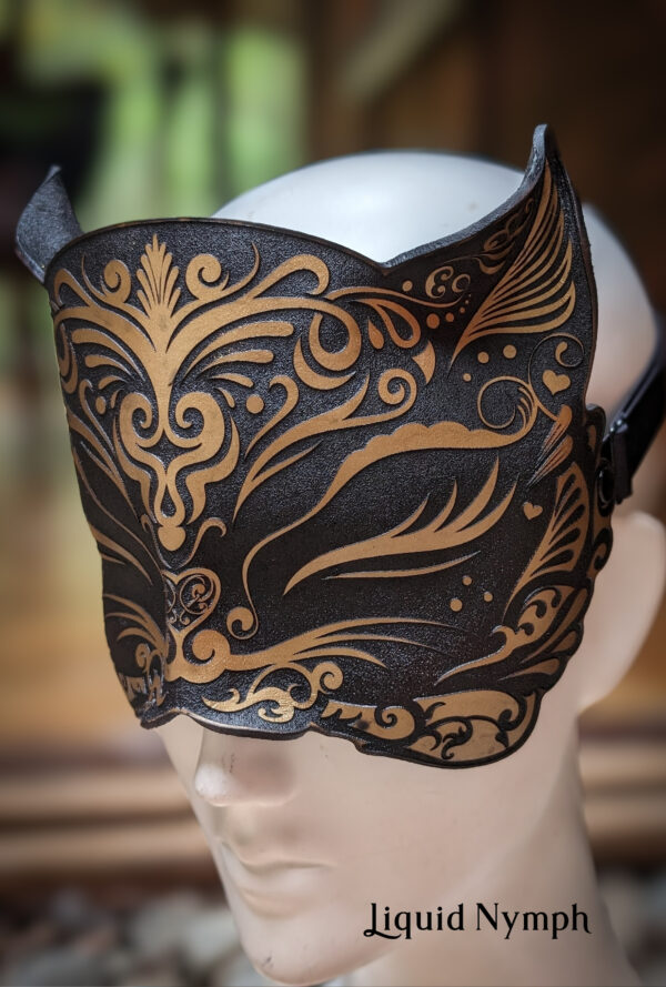 Kitty Blindfold Kismask in Gold - Image 5